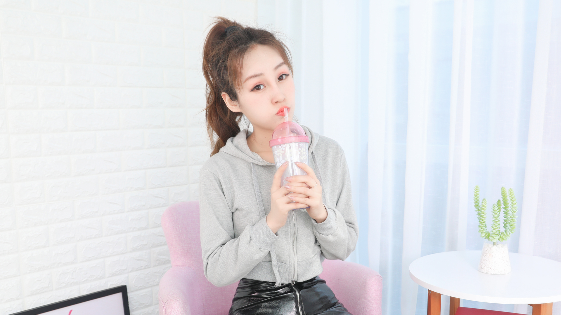 专家警告:减肥的朋友千万别再喝它了!喝一杯胖三斤!