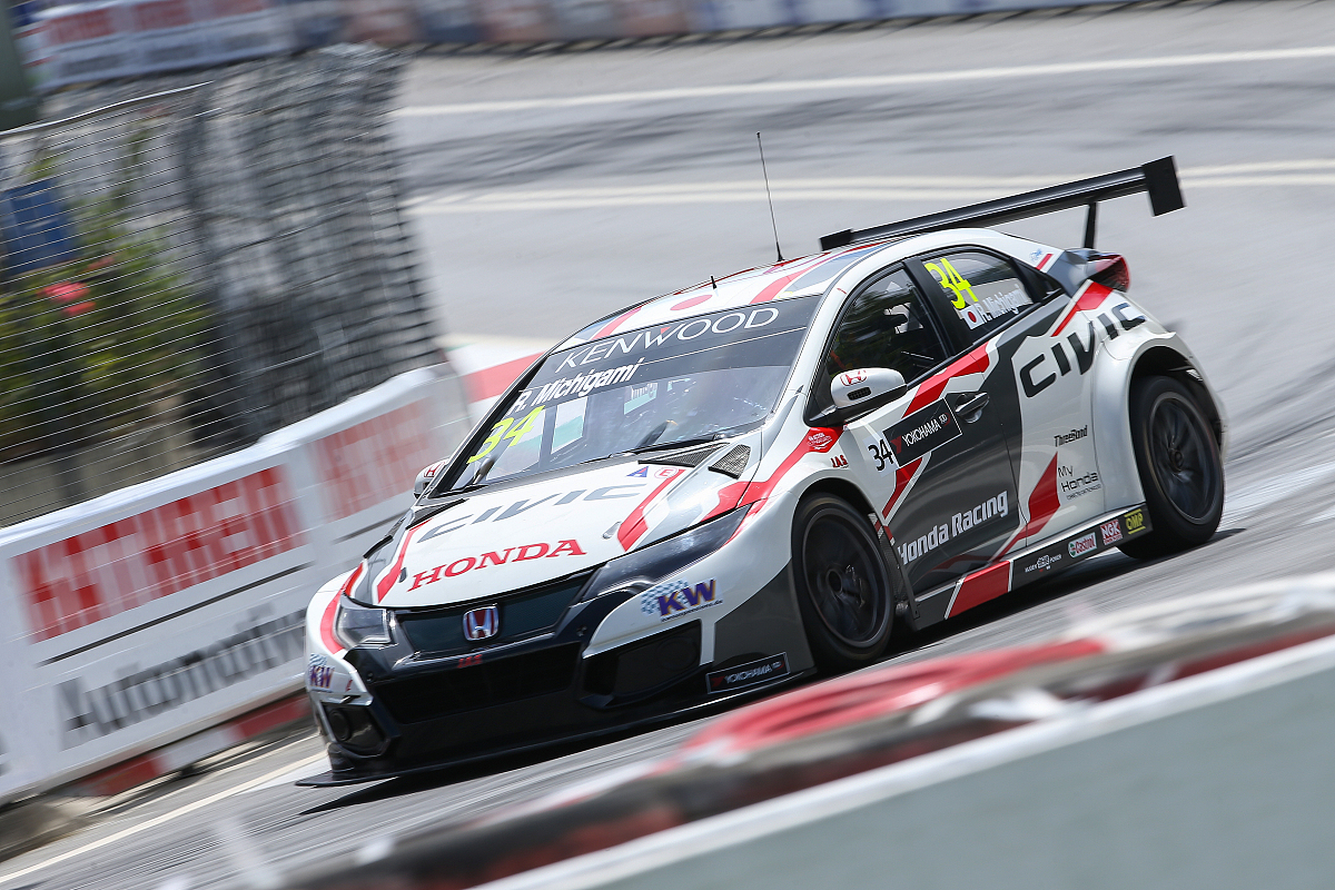 Honda Dirt Track Racing: Popular Models & Modifications