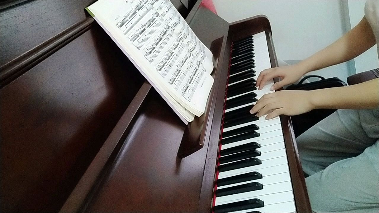 [图]全国钢琴考级作品集四级练习曲一拉克曲