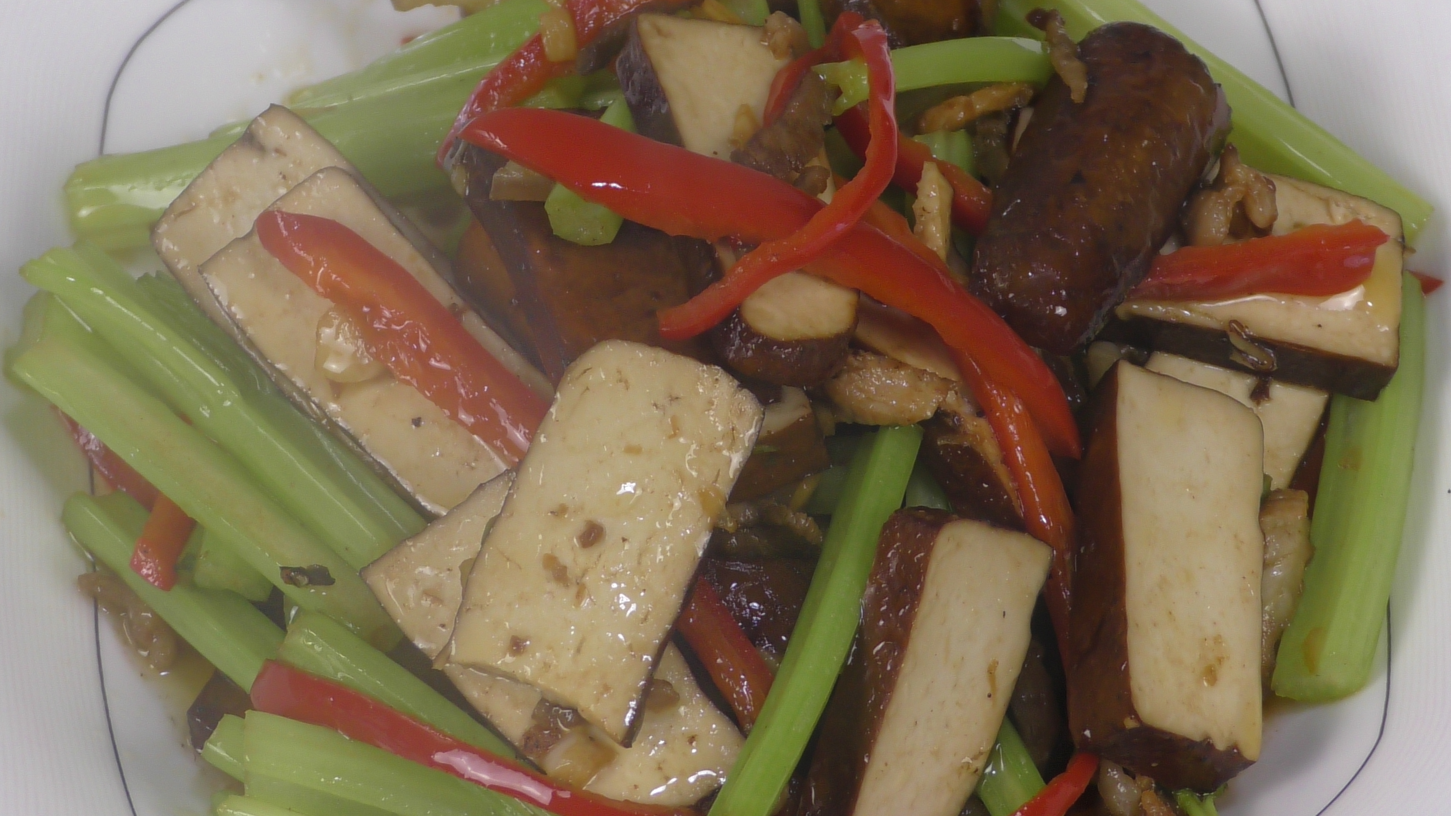 营养美味的肉丝芹菜香干,降压清火又补益,一起来学学吧