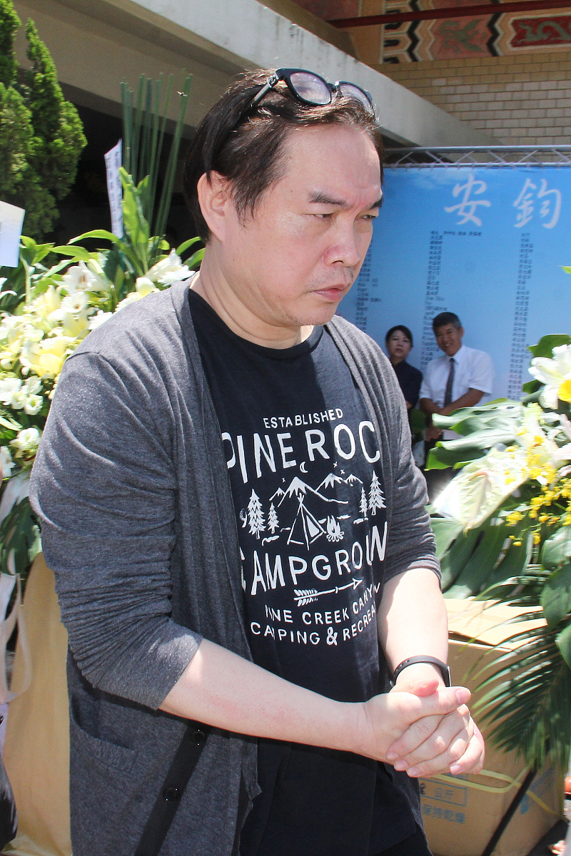 2015年6月8日,台南,安钧璨追悼会举行.***_***康康