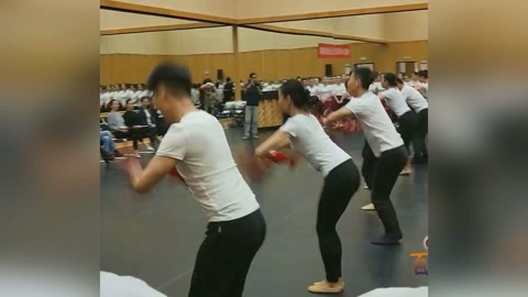 中国舞蹈家协会考级 考级训练教材全套之大公鸡爱美丽