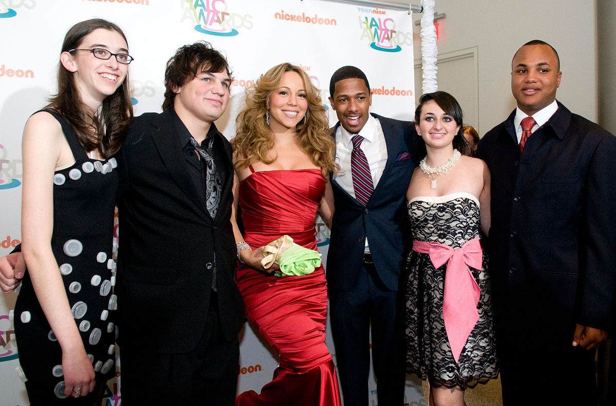 Can you fine tune this sentence - 我们的计划是Kitty review之后会book一个final alignment meeting。上次Will说希望involve Elaine老板，确认下还有其他人需要被involve吗？