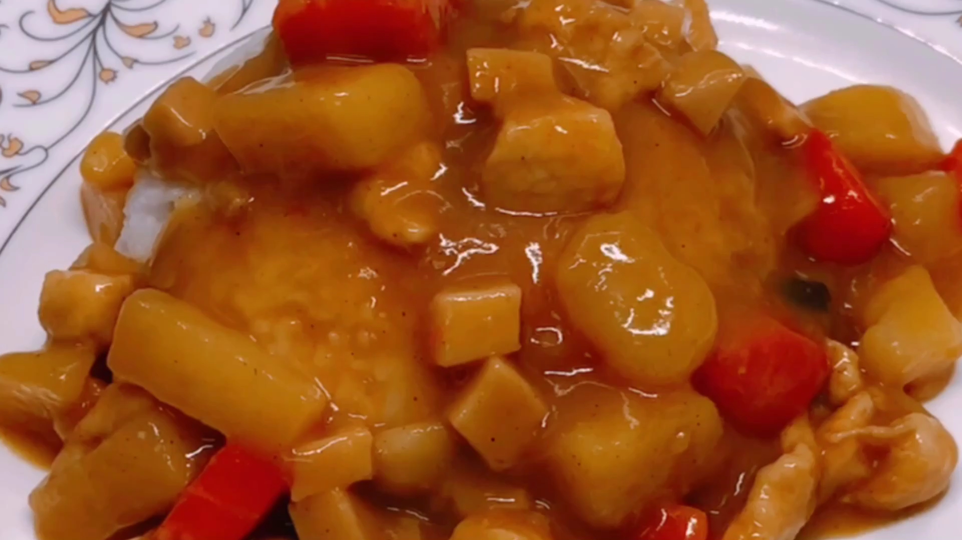 咖喱鸡肉饭,只需要记住一点就能让鸡肉不变柴!