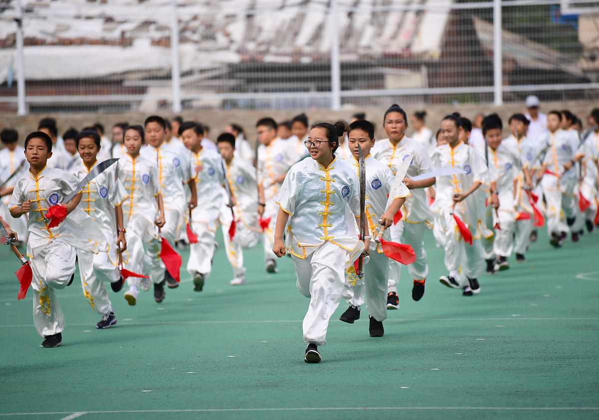 峨眉山文武学校招生办联系电话、地址