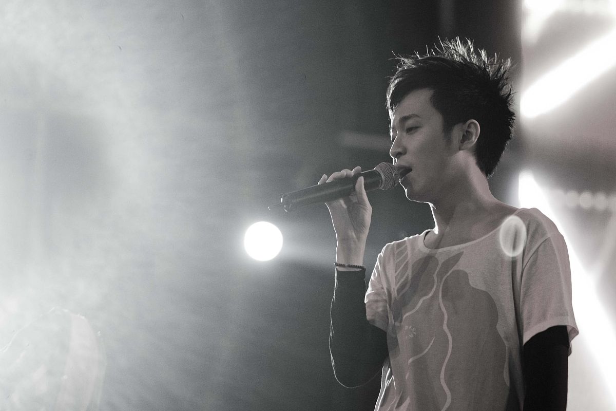 播放一首苏打绿的小情歌