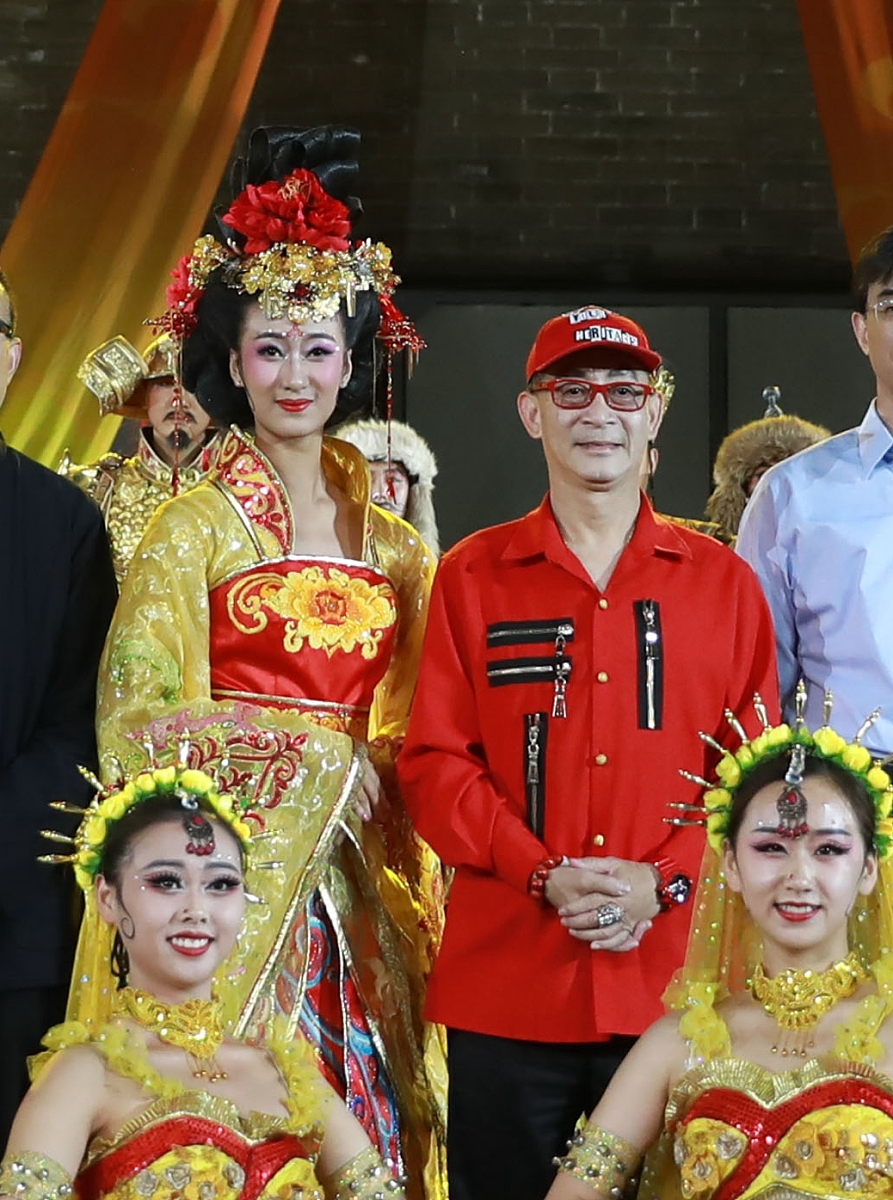 帮我写一份关于红色诗集的序言
