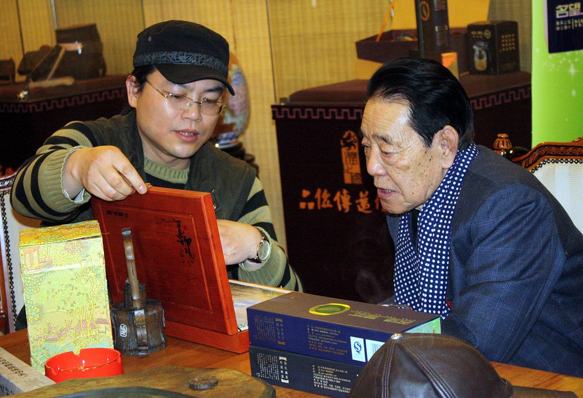 曲艺表演专业就业前景分析：从传统舞台到文化产业