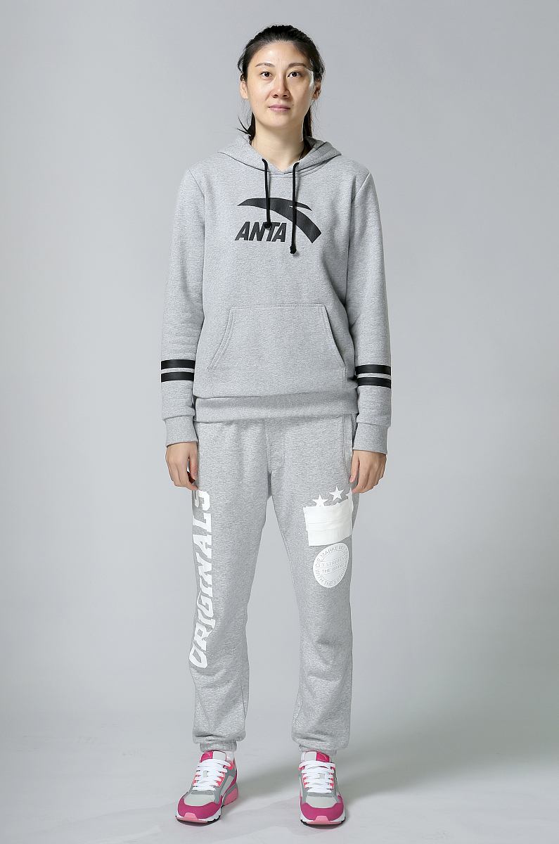 实况足球手游最新更新内容：新增球员、新赛季、新模式等