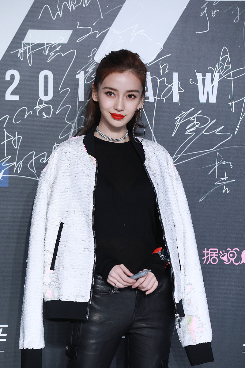 网络小说女主名字推荐：林嘉欣