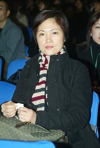 讲述一下王玉玲和祝海霞的身材对比。王玉玲表面温柔内心狂野。祝海霞恰恰相反