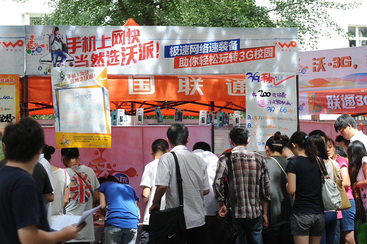 《高中女生校园大战3》手游更新:5位新角色、3张新地图、全新团队模式! 《高中女生校园大战3》手游更新:5位新角色、3张新地图、全新团队模式!