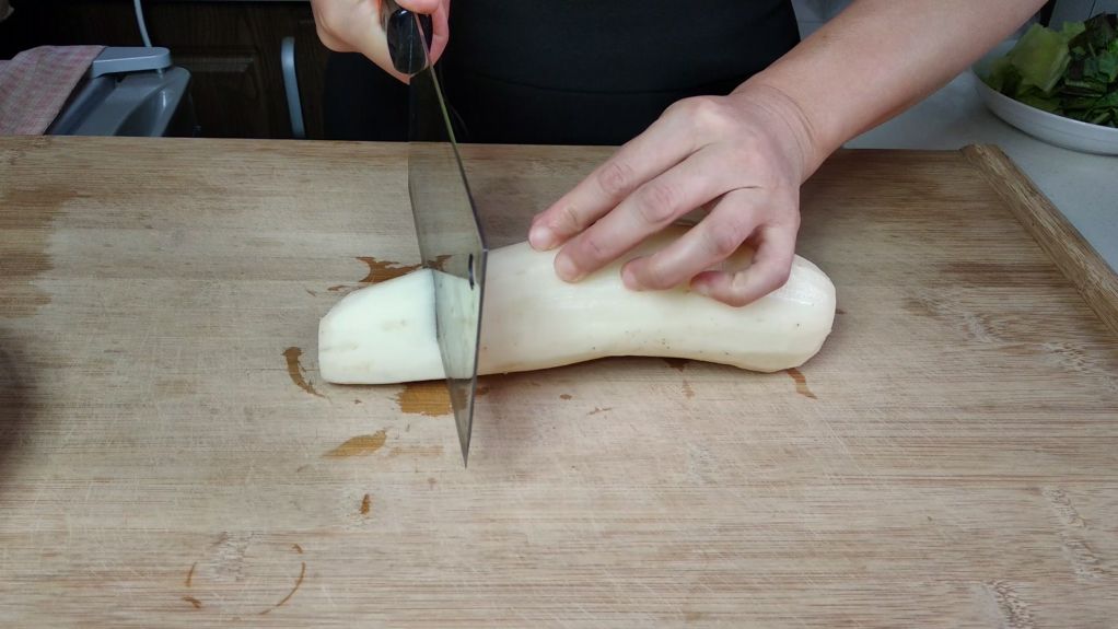 很多人不爱吃莲藕,试试这样做,10分钟搞定,太爽脆了!