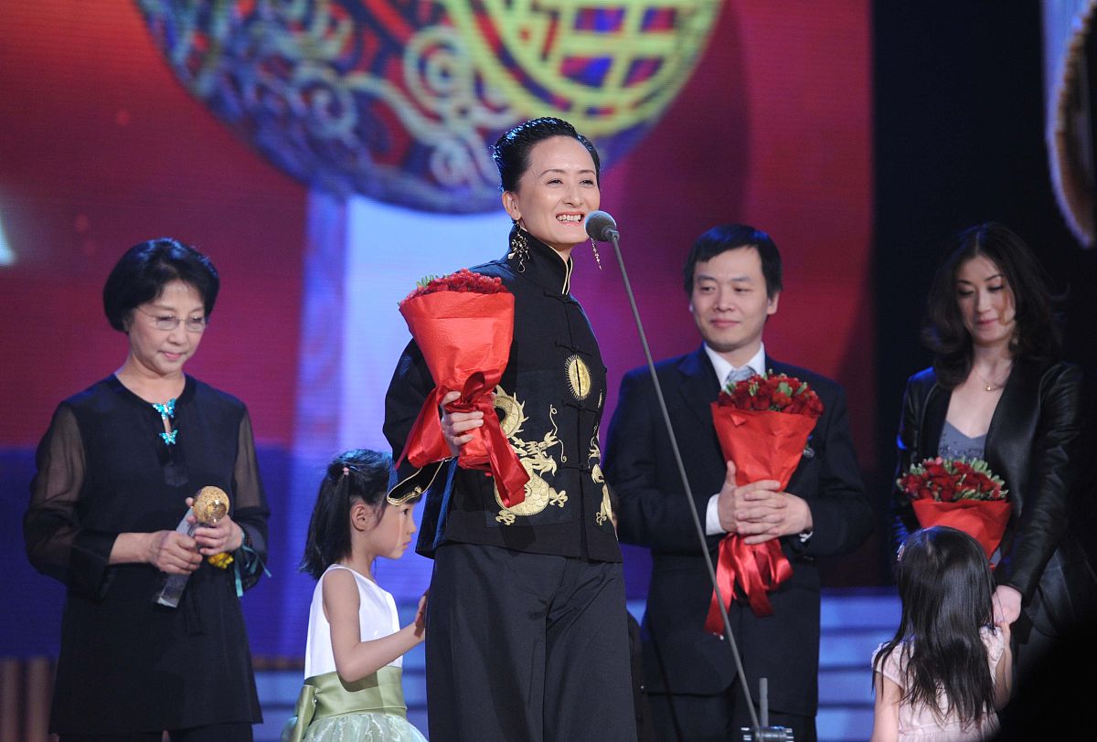 2011年4月2日,北京,"世界因你而美丽--2010-2011影响世界华人盛典".中