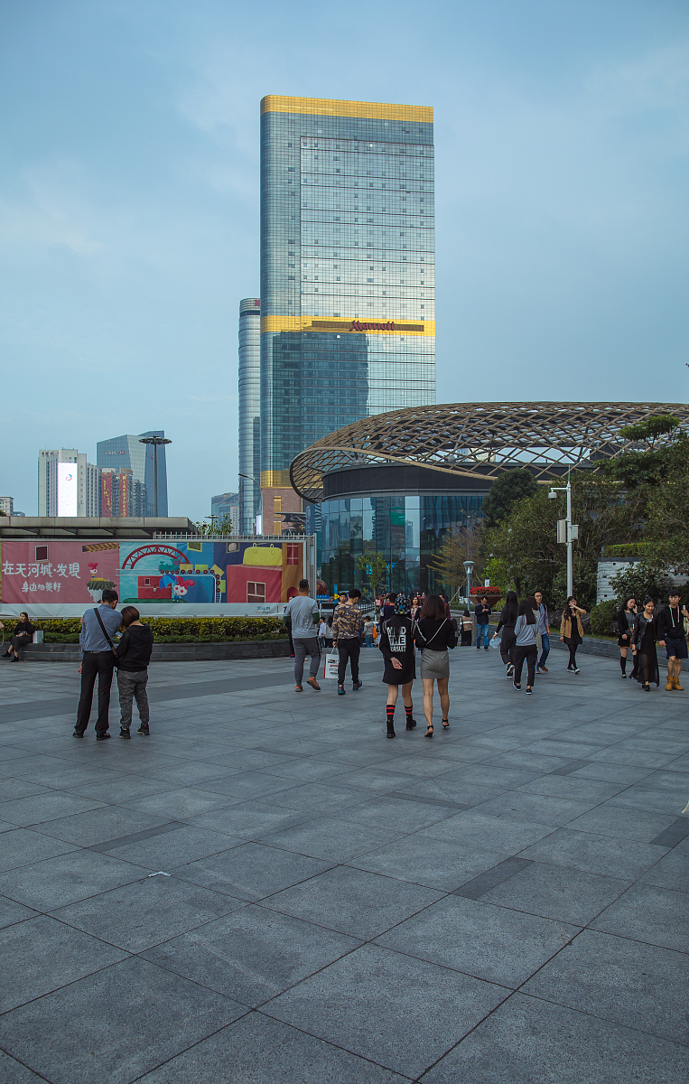 广州的气候情况如何？最高和最低气温分别是多少？