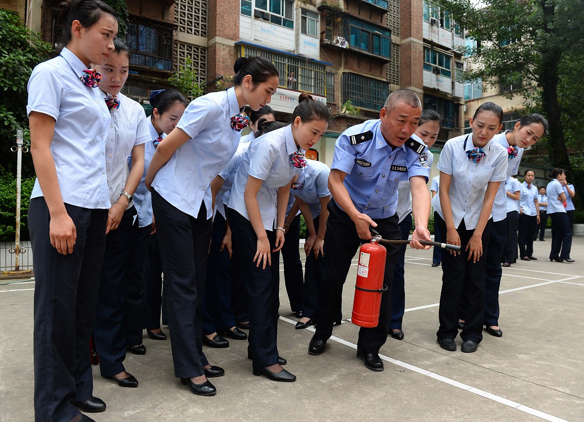 贵阳读中专学校多少钱