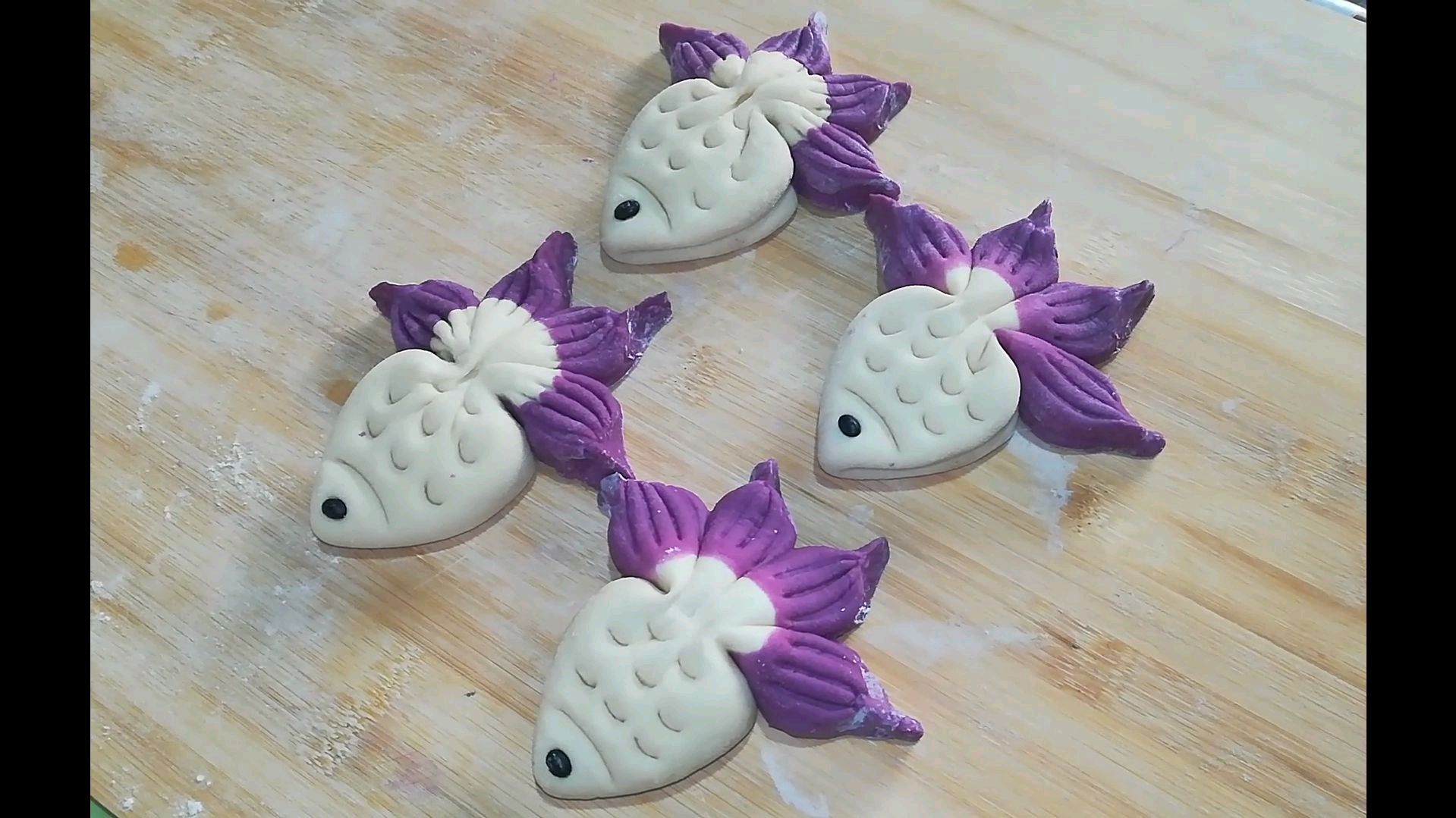 小鱼双色花馍的家常做法,简单好做,营养好吃,小孩抢着吃