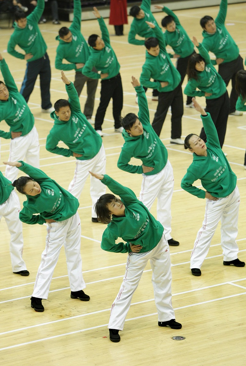 充电团队大作战！笑翻你的快乐细胞！⚡️✨
