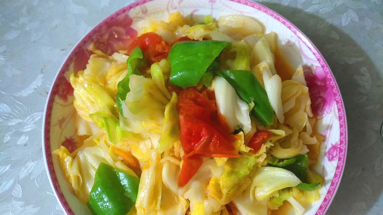 番茄爱上卷心菜,这样最美味简单做法,酸甜可口,吃了一锅又一锅