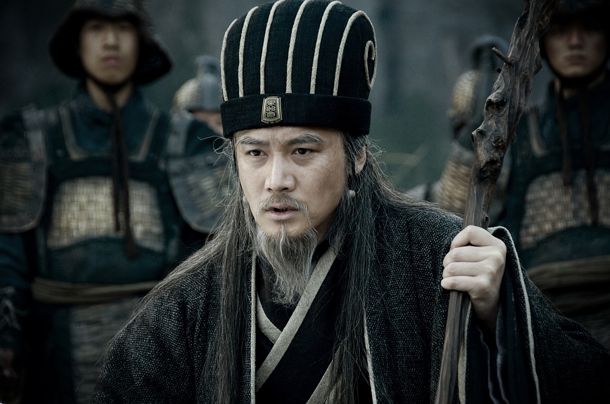 三国许攸(三国中许攸一开始是谁的谋士?)