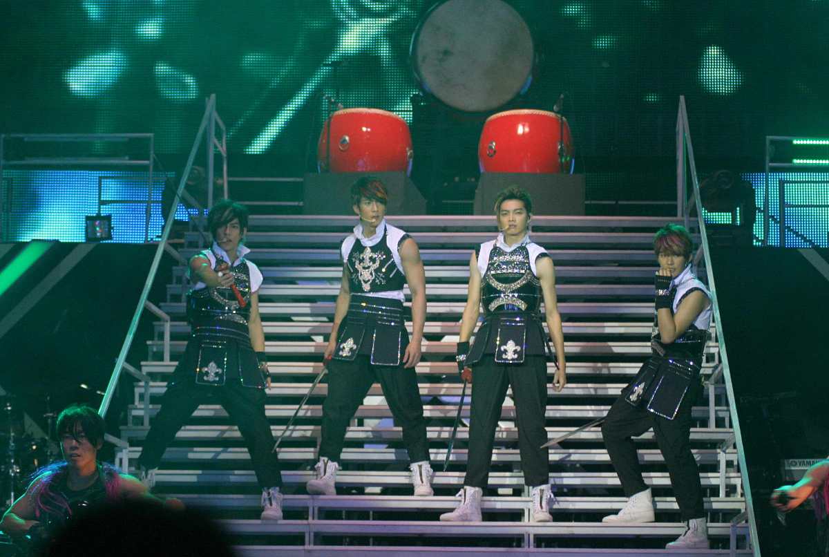 2009年4月11日,上海,飞轮海"想入飞飞世界巡回演唱会"在上海大舞台正