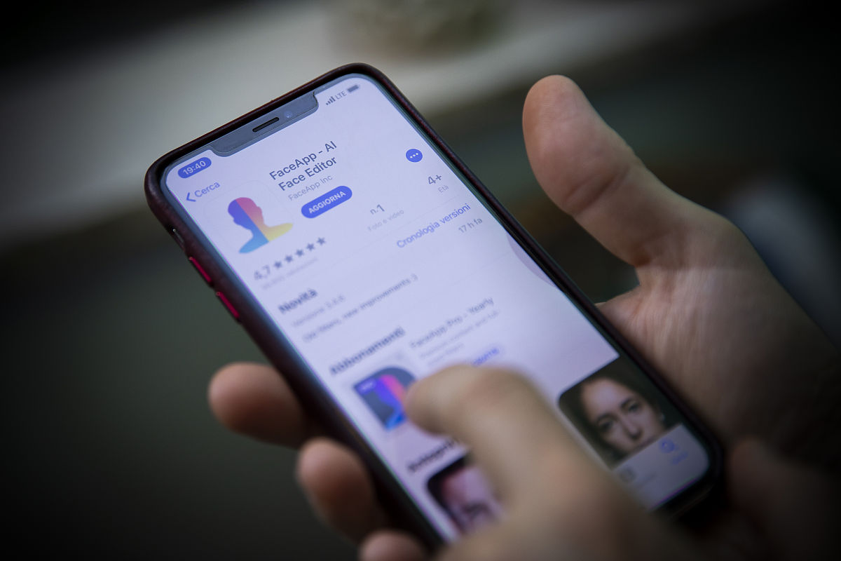 帮我写一份描述公安机关案件信息管理系统现状的缺点要求详细一点