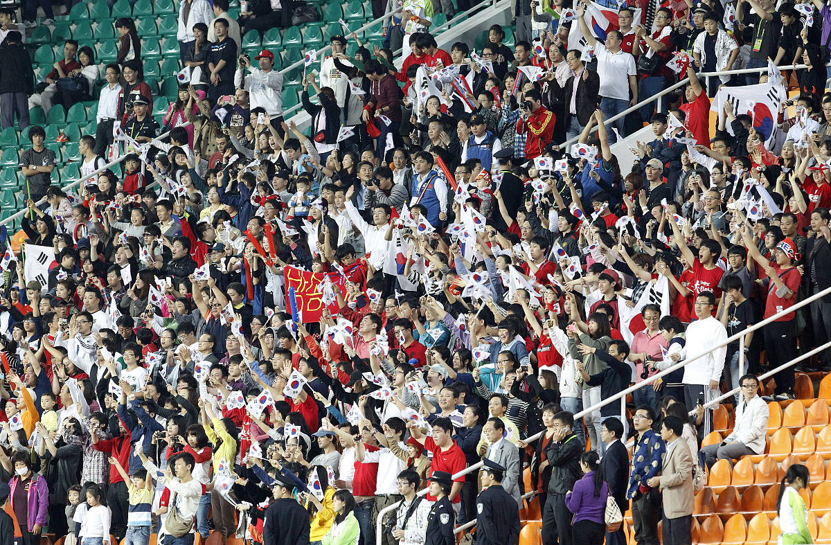 2010年11月19日,广州,2010亚运会男子足球1/4决赛,韩国vs乌兹别克斯坦