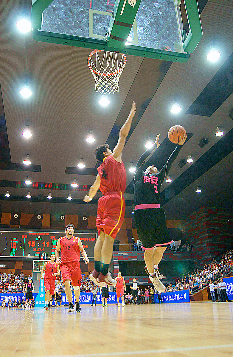 写个关于篮球绝杀的作文