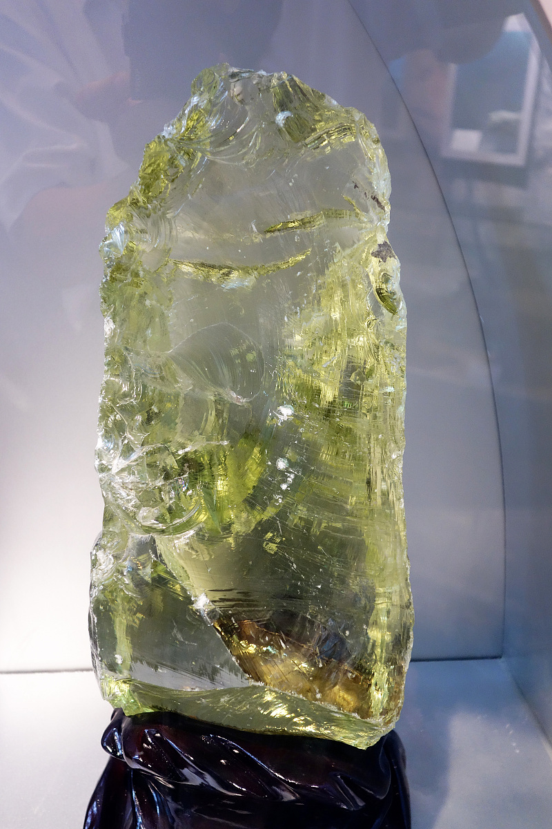 中国水晶矿分布及主要产地