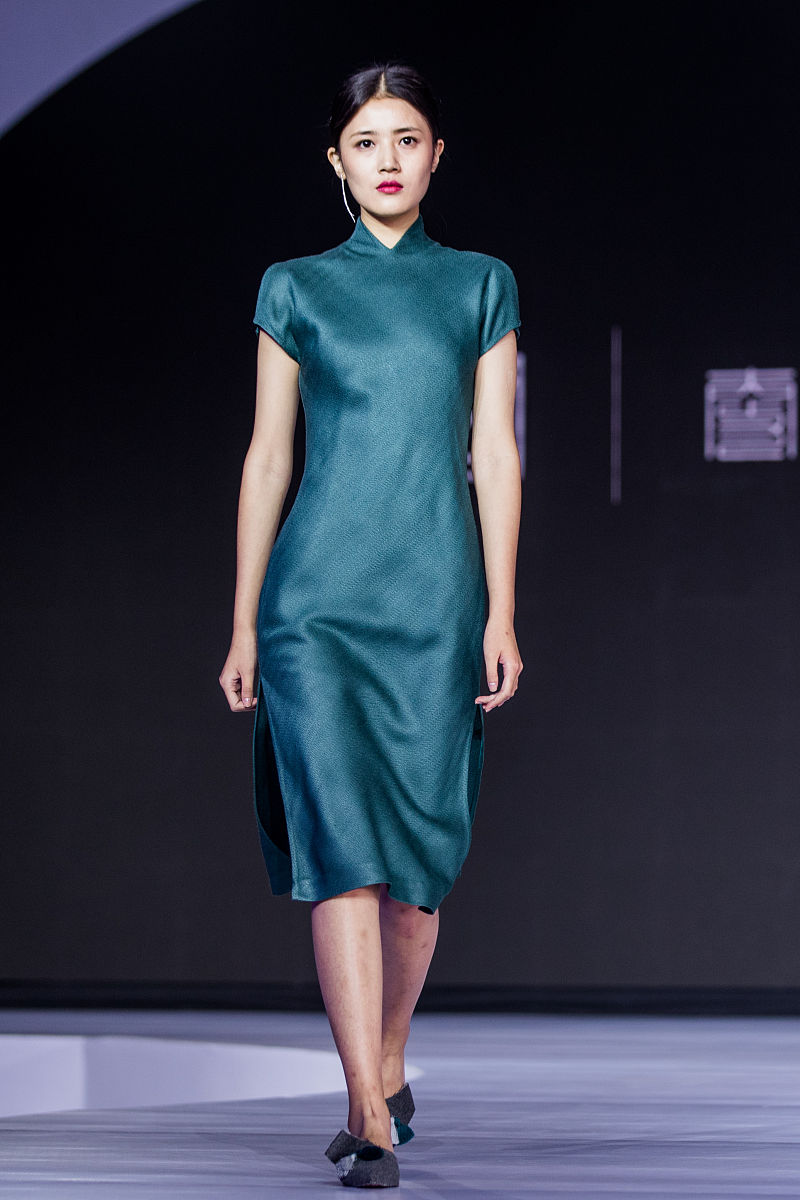 竹元素在时尚风格的新中式女装的应用