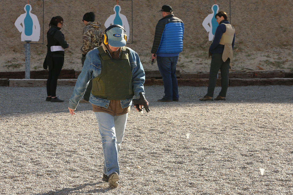 郫县铁路工程学校学生管理制度：严格与否？