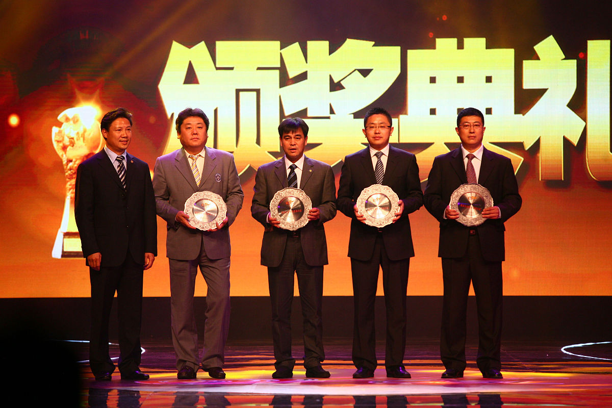 2012年11月08日,广东省广州市,2012中超颁奖典礼在当地举行.***_***青