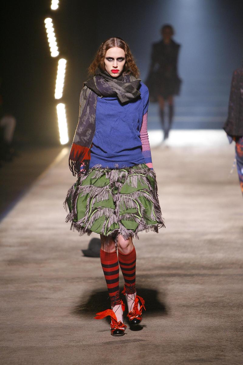 2010年3月4日讯,巴黎,2010巴黎时装周(秋冬).vivienne westwood 品牌