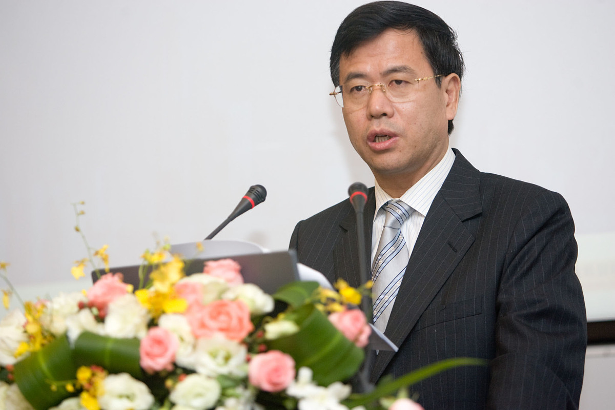中国银监会纪委书记,中欧国际工商学院兼职教授王华庆 +++_+++王华庆