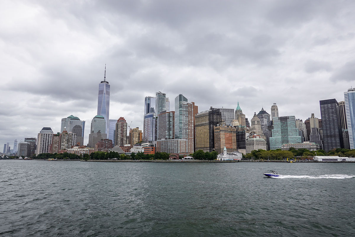 离南部商务区约几公里？开车约几分钟？离品江府开车约几分钟？