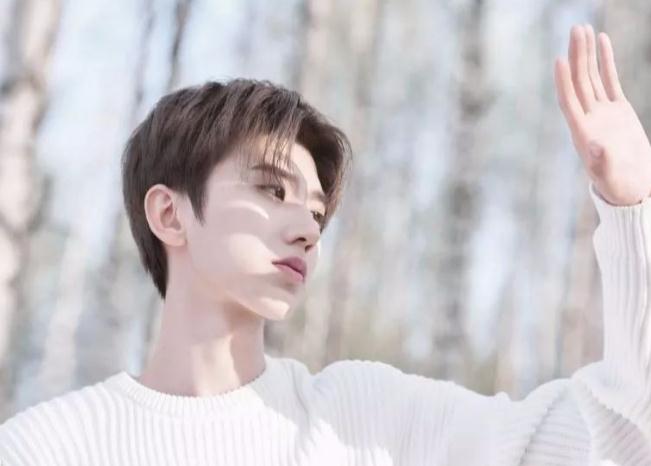 蔡徐坤第六首歌叫什么名字