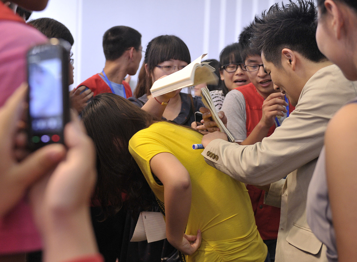 原神角色魈深度解析：技能展示、剧情分析与战斗技巧