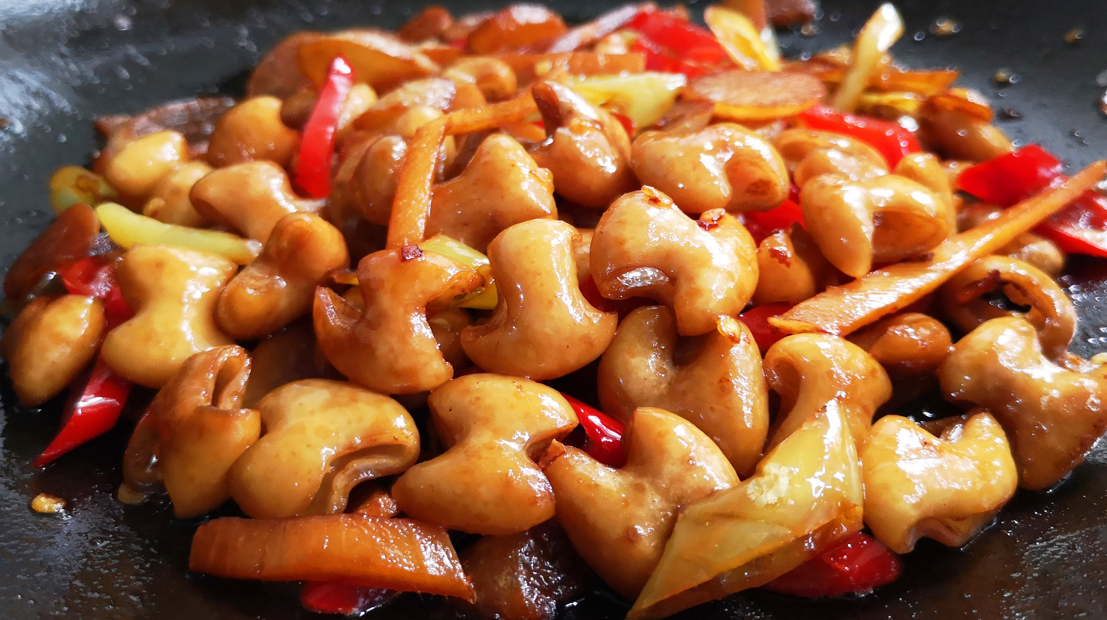 肥肠就是要这样吃,不腥不臭,香味扑鼻,比生爆肥肠香多了