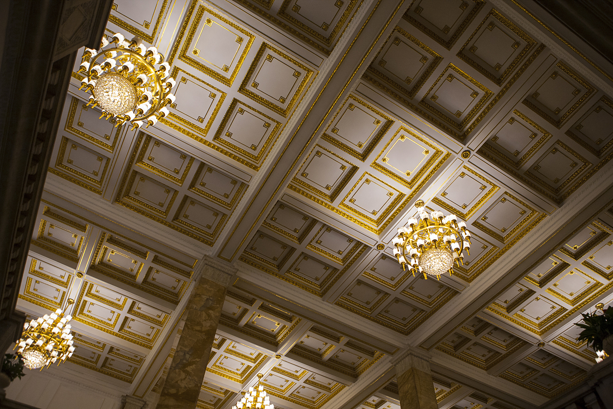 霜亭游平台正规么帮我用200字详细描述