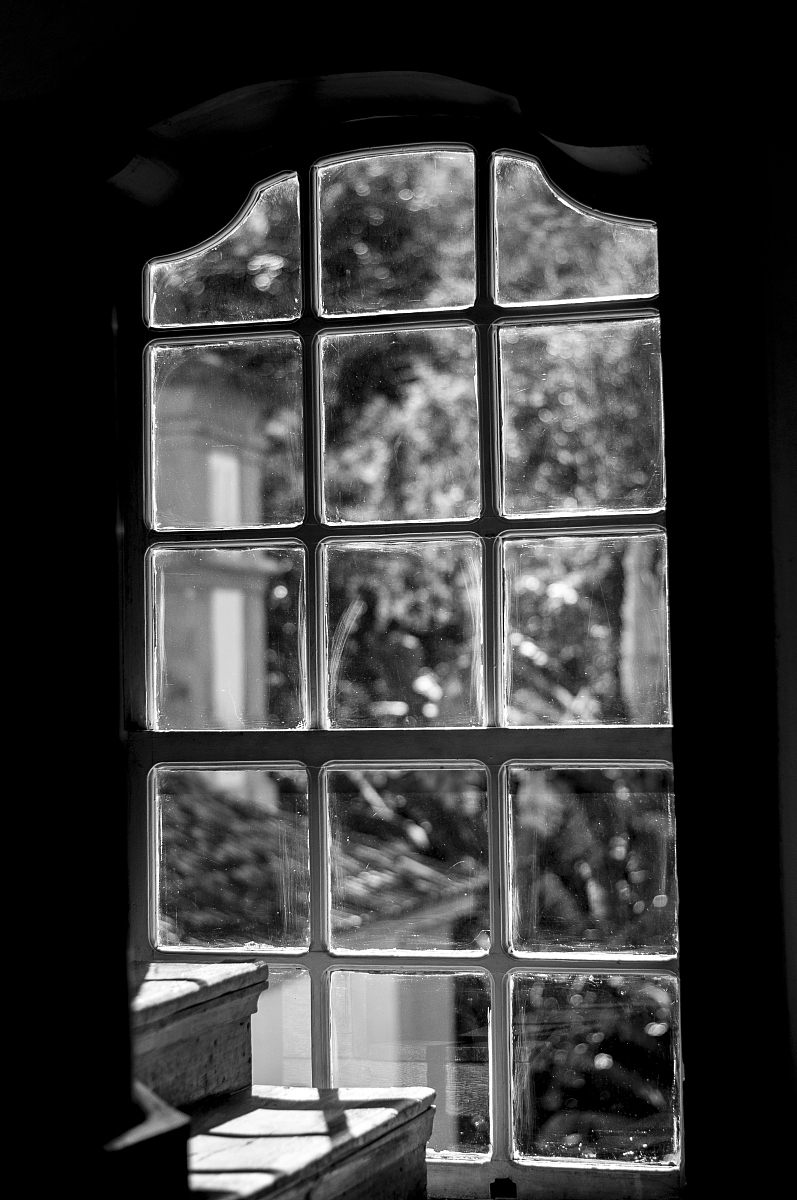 高动态范围图像采集技术研究现状与趋势