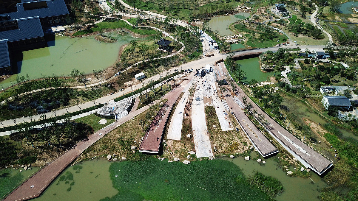 帮我构思一篇关于雷州青年运河的调查报告