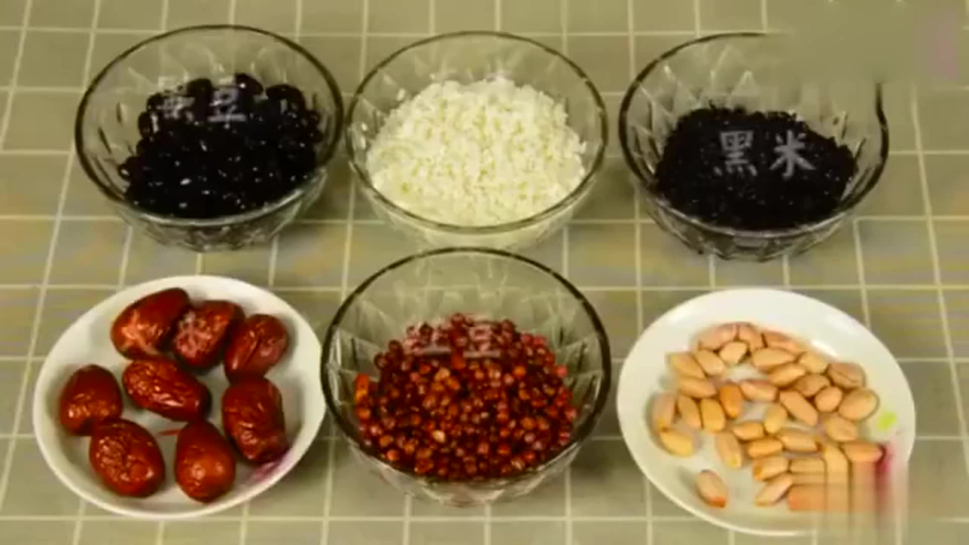 补血养颜的红豆黑米粥,想喝粥自己做的更营养,快学起来吧