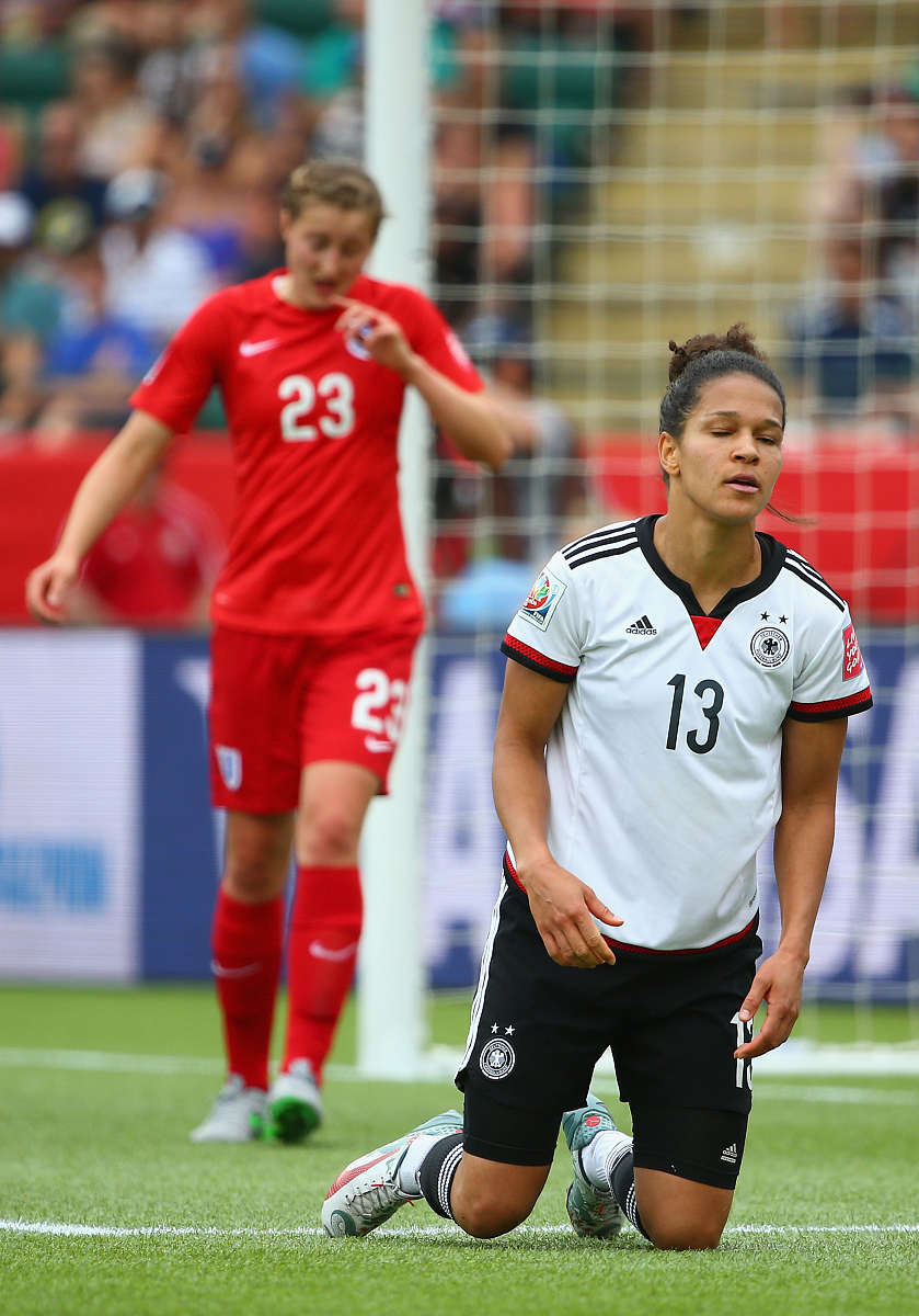 2015年7月4日,加拿大,2015女足世界杯3,4名决赛,德国0-1英格兰.***_**