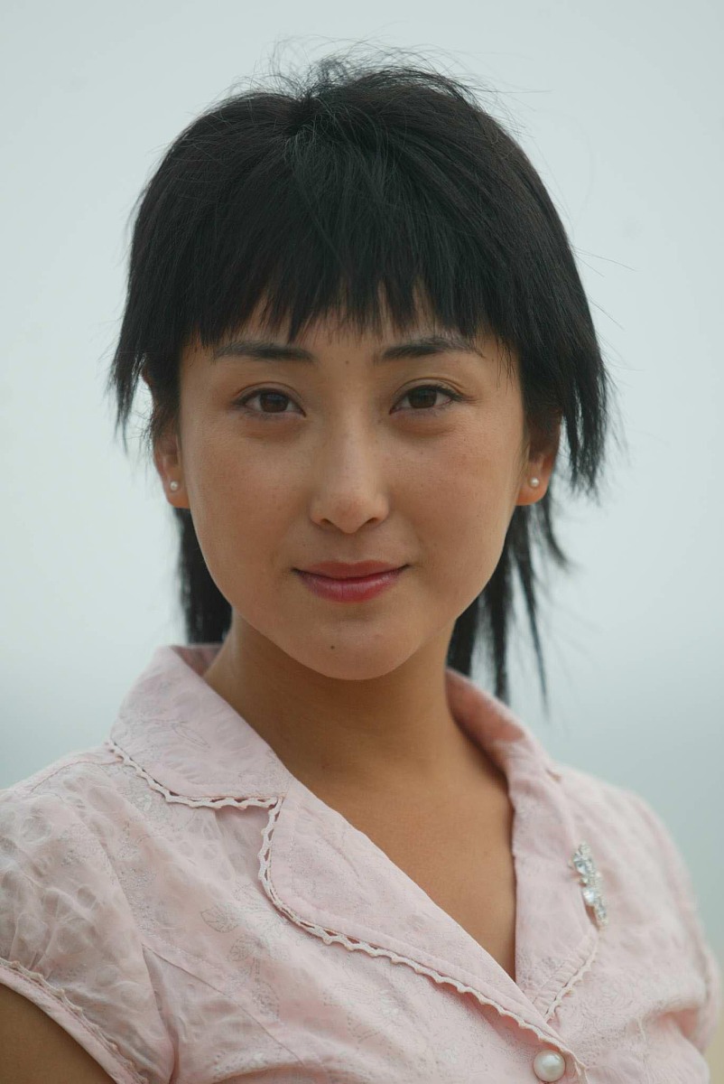 2005年5月22日,福建惠安,电视剧《小城故事》开机.杜晓婷+++_+++小城