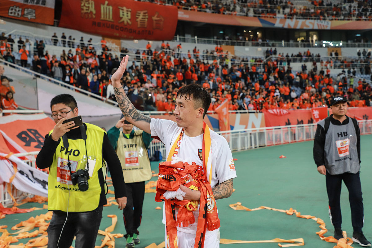 运动员加油打气：为梦想而战，创造奇迹！