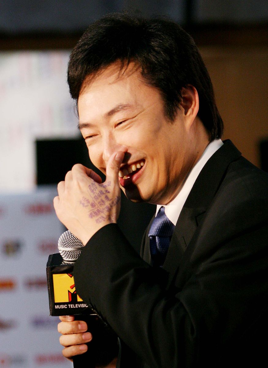 请生成一段周杰伦风格的rap歌词