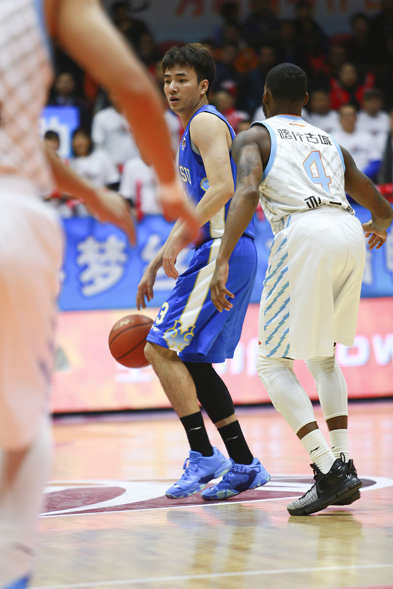 喜欢的人把我当普通朋友？如何应对与化解