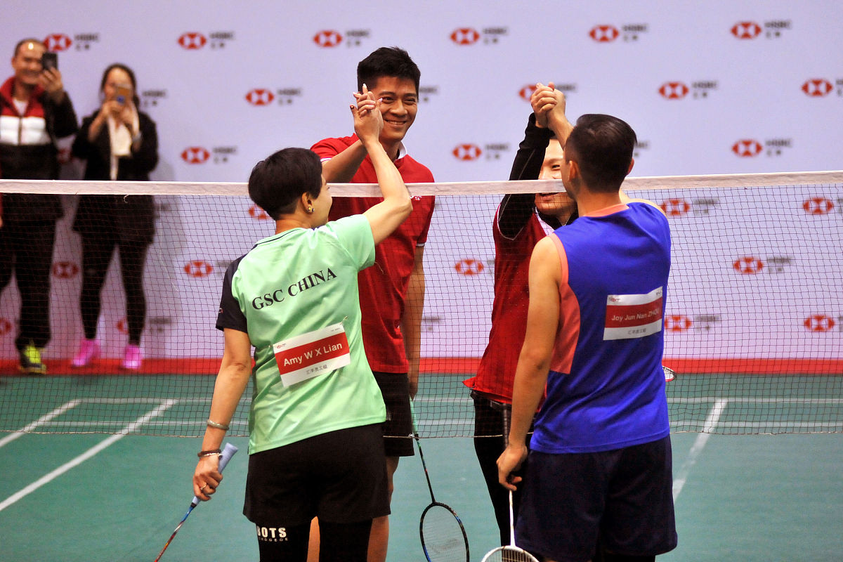 为什么运动员的教练不去比赛呢？