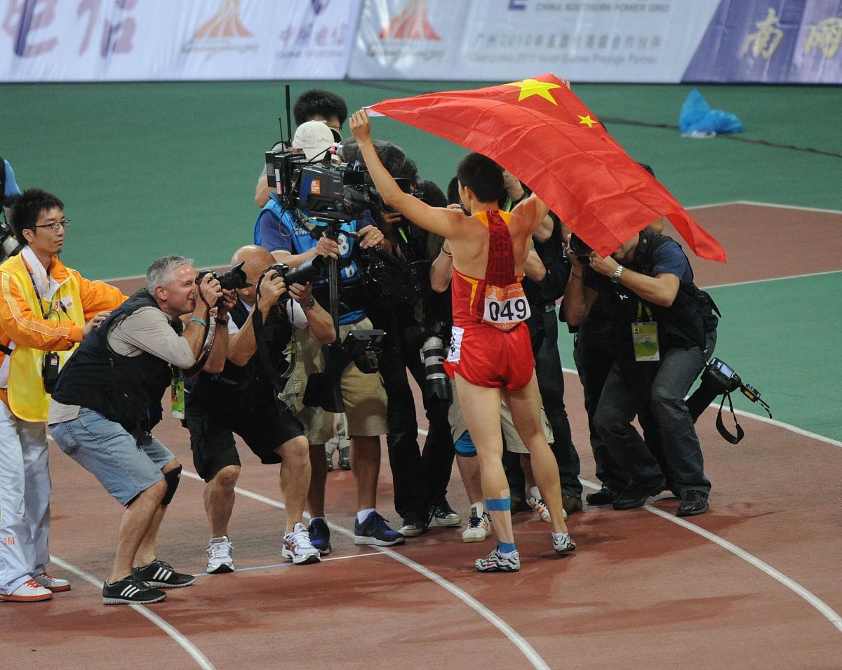 燃情运动会！拼搏精神，荣耀巅峰！