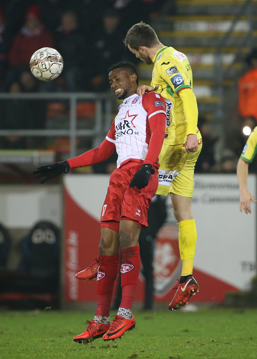 如何将多个表头相同的excel文件合并为一个文件